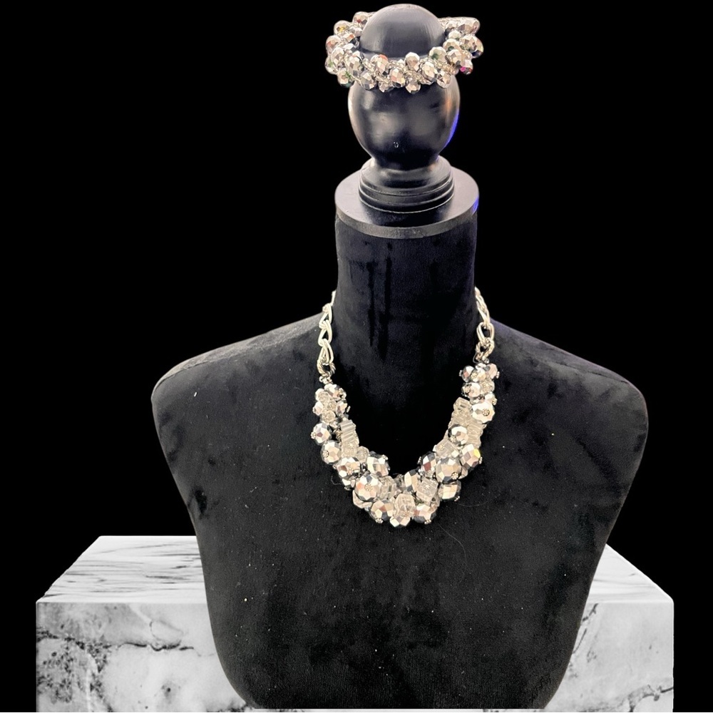Gorgeous, silver, and sparkly chunky necklace with matching magnetic bracelet